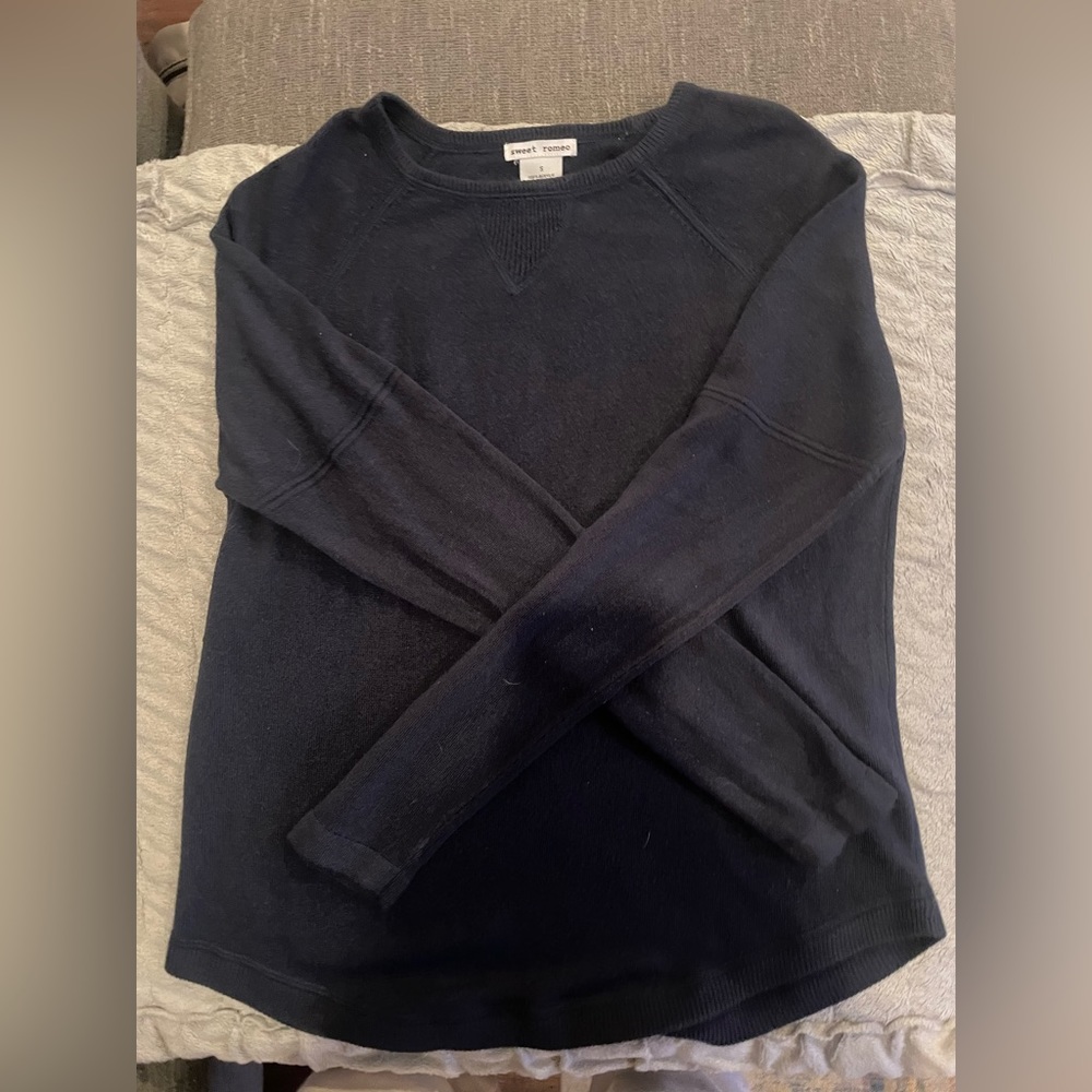 Navy Blue Sweet Romeo long sleeve size small